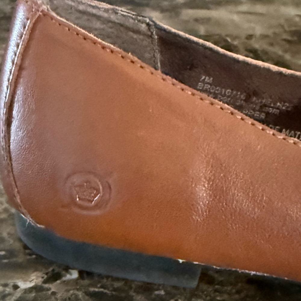 Born. Carrine Bow Detail Leather Slip On Loafers. Tan. Size 7. - Picture 4 of 15